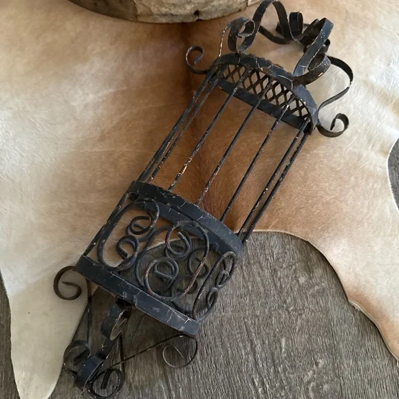 Vintage Rustic Chippy Black Metal Candle Holder - Picture 1 of 15